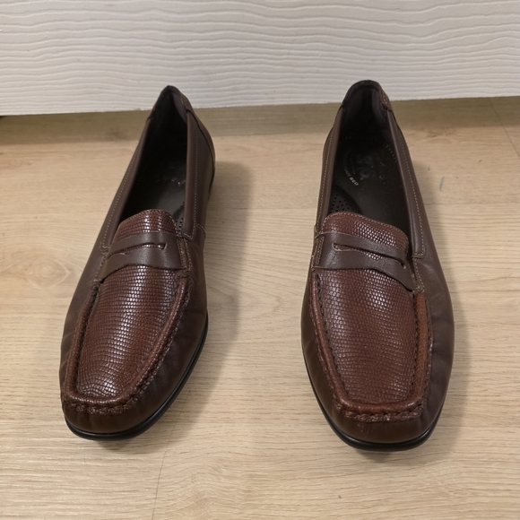 NEW SAS Tripad Comfort Brown Leather Arch Support Penny J Slip On Loafers Sz 8M - Picture 3 of 9